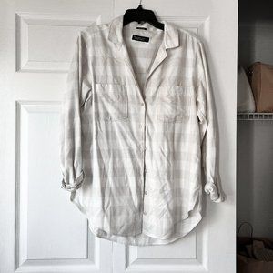 Abercrombie & Fitch White Plaid Button Down Shirt